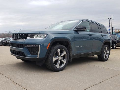 New 2026 Jeep Grand Cherokee Limited AWD/4WD image 8