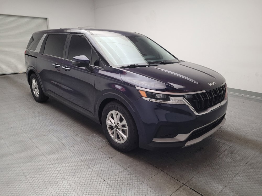 Used 2022 Kia Carnival LX FWD image 13