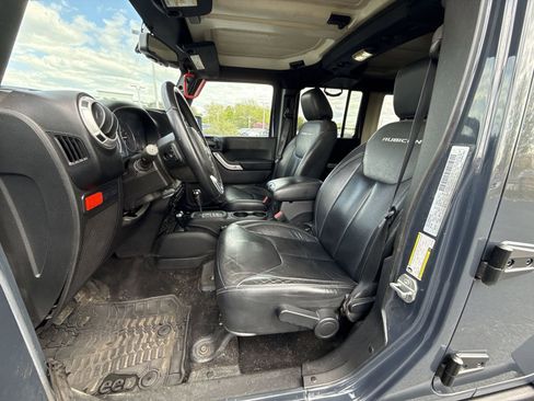 Used 2016 Jeep Wrangler Unlimited Rubicon AWD/4WD image 12