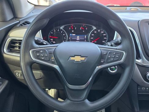 Used 2022 Chevrolet Equinox LS w/ LS Convenience Package image 27