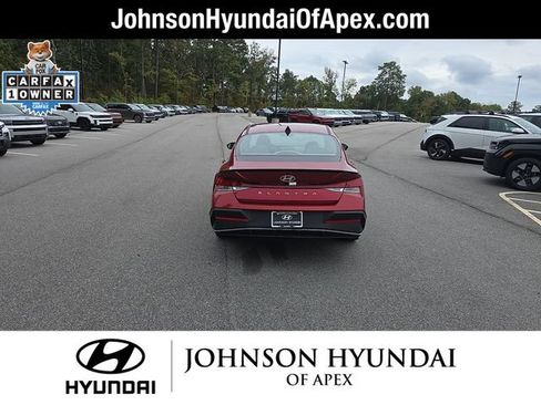 Certified 2025 Hyundai Elantra Sport FWD image 16