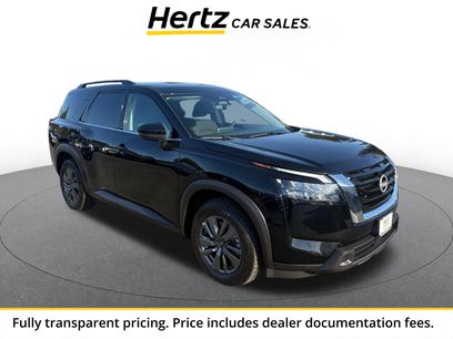 Used 2025 Nissan Pathfinder SV