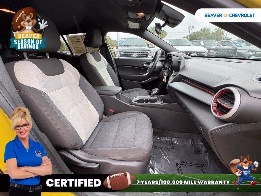 Used 2024 Chevrolet Trax RS w/ Driver Confidence Package FWD image 26