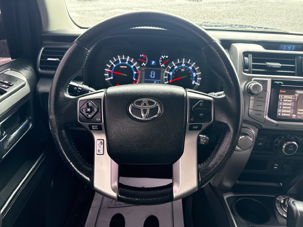 Used 2014 Toyota 4Runner SR5 AWD/4WD image 18