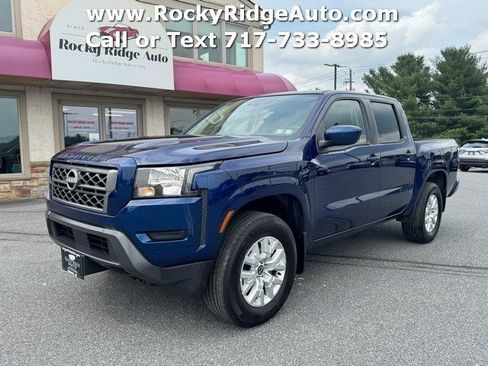 Used 2023 Nissan Frontier SV w/ Tow Package AWD/4WD image 3