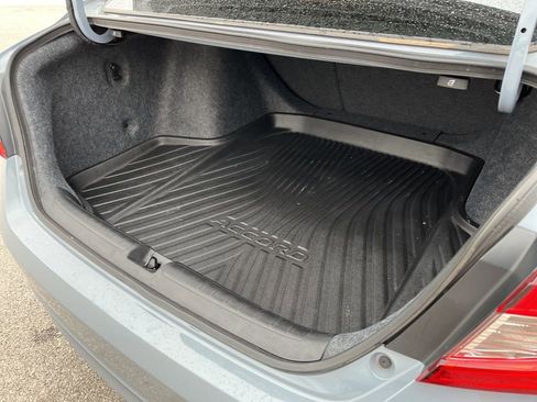 Used 2022 Honda Accord Sport image 11