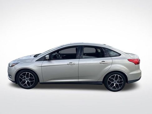 Used 2018 Ford Focus SEL image 2