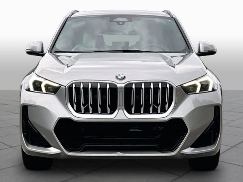 Certified 2025 BMW X1 xDrive28i AWD/4WD image 3