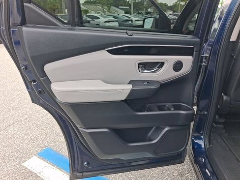 Used 2023 Honda Pilot EX-L image 26