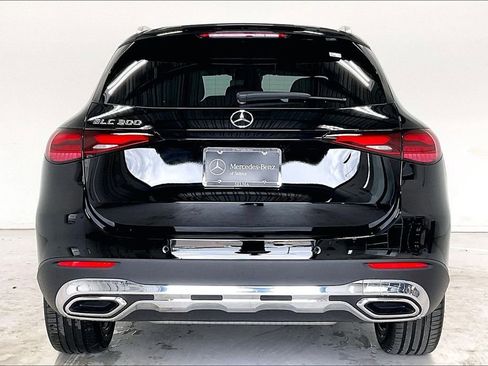 New 2026 Mercedes-Benz GLC 300 image 4