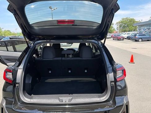 Used 2024 Subaru Crosstrek 2.0i AWD/4WD image 19