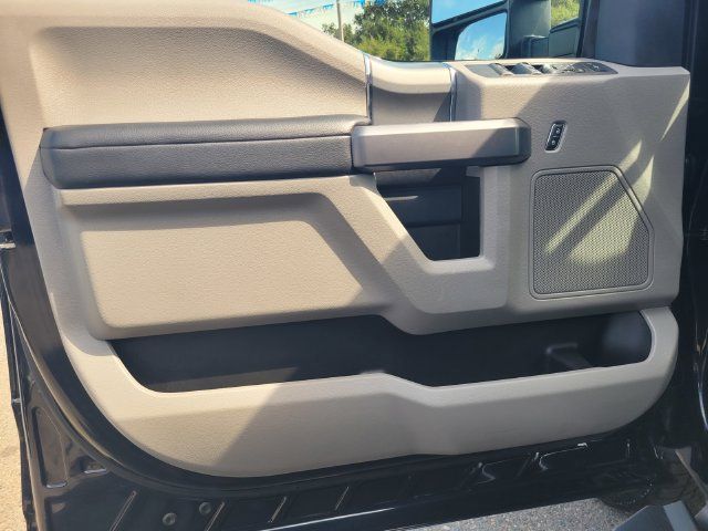 Used 2022 Ford F350 XLT w/ XLT Premium Package AWD/4WD image 16