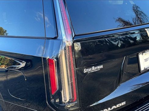 Certified 2023 Cadillac Escalade Sport image 21