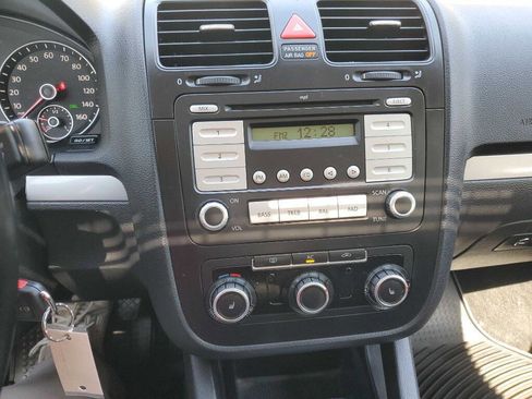 Used 2010 Volkswagen Jetta SE image 31