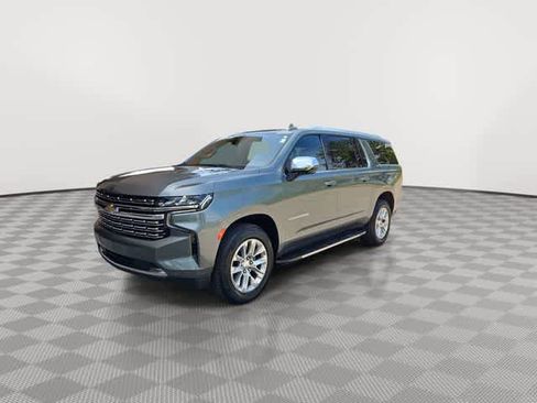 Used 2023 Chevrolet Suburban Premier AWD/4WD image 8