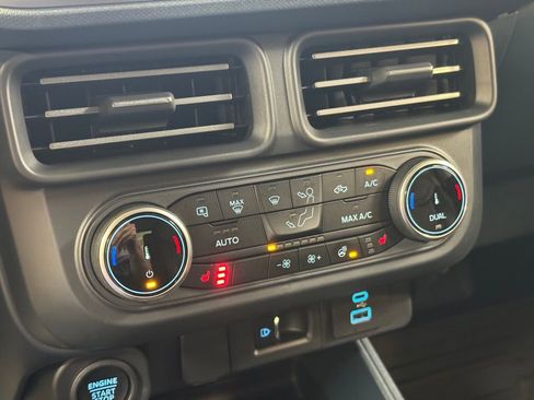 Used 2024 Ford Maverick Lariat w/ Black Appearance Package image 39