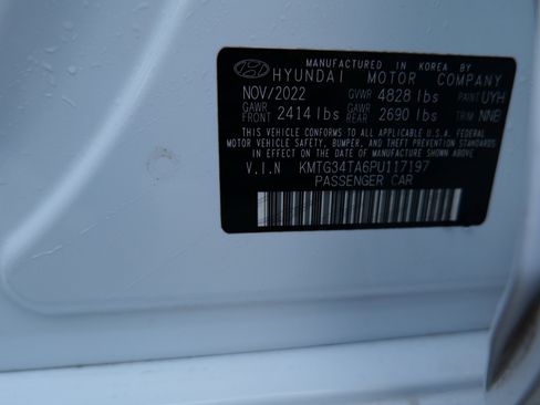 Used 2023 Genesis G70 2.0T image 62