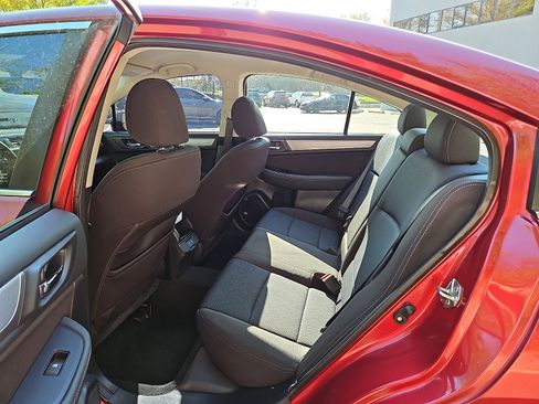 Used 2019 Subaru Legacy 2.5i Premium AWD/4WD image 10