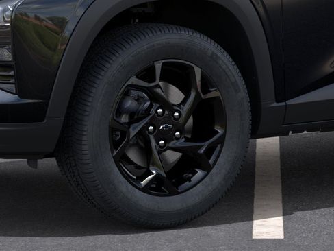 New 2026 Chevrolet Trax LT w/ Driver Confidence Package FWD image 9