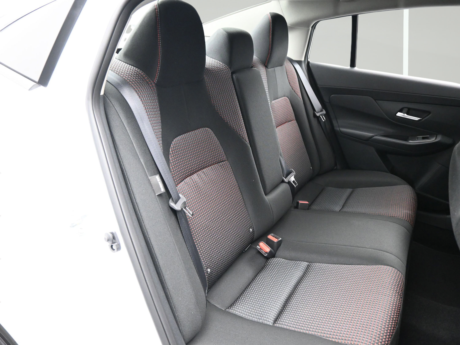 Certified 2026 Nissan Sentra SR w/ Floor Mat Package FWD image 13