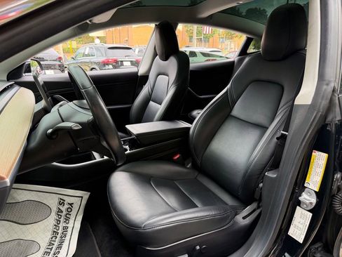 Used 2019 Tesla Model 3 Mid Range RWD image 27