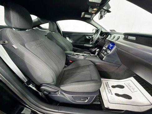 Used 2019 Ford Mustang Coupe w/ Equipment Group 101A RWD image 28
