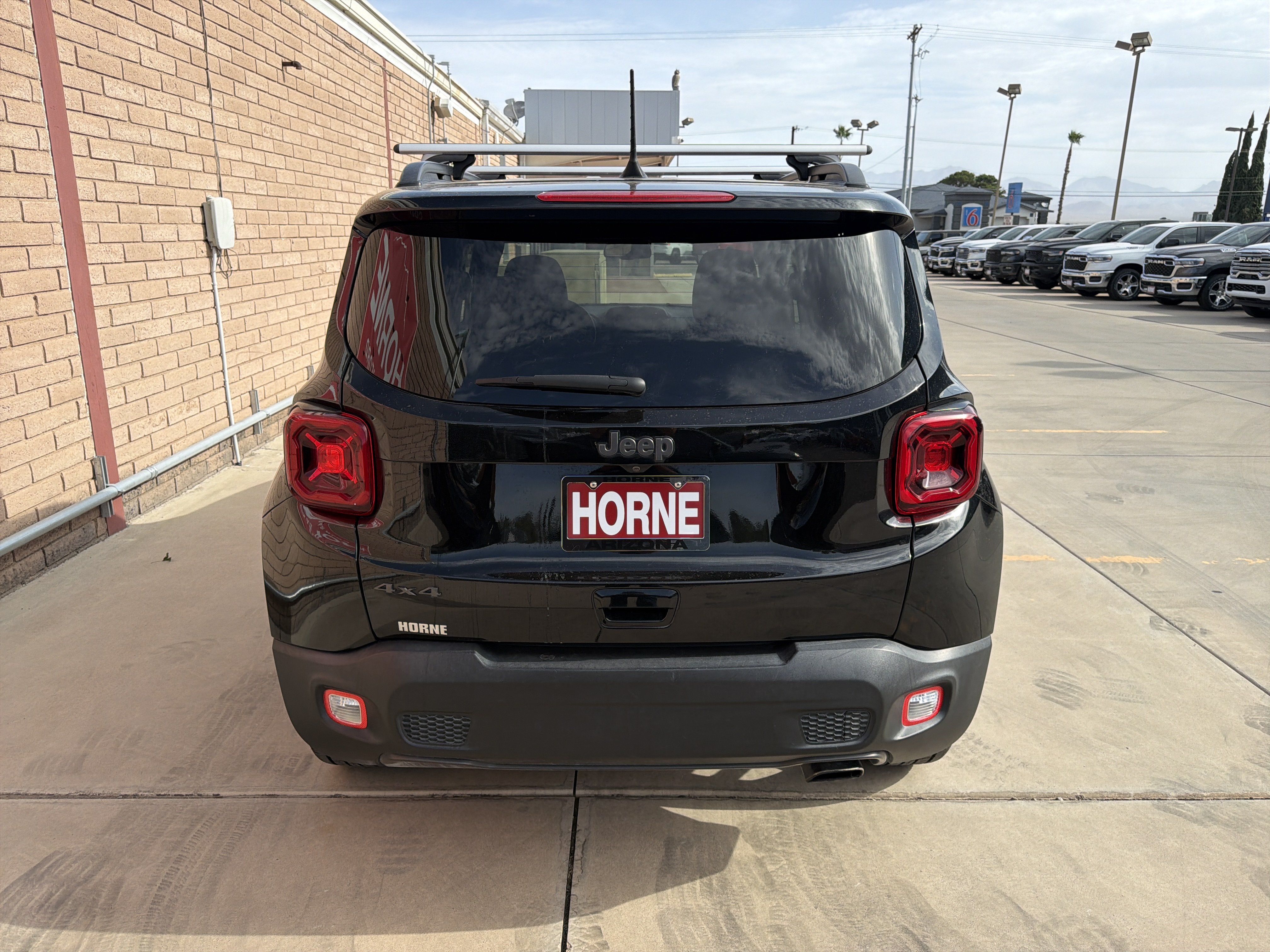 Used 2020 Jeep Renegade Altitude AWD/4WD image 5