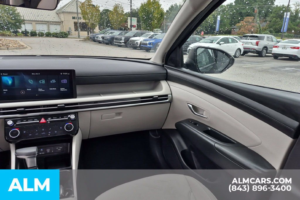 Used 2025 Hyundai Tucson SEL FWD image 23
