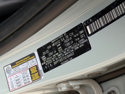 Used 2025 Kia K4 LXS image 30