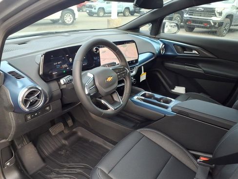 New 2026 Chevrolet Equinox EV LT image 11