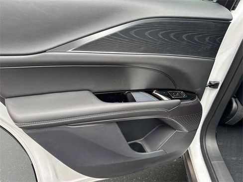 New 2025 Cadillac Lyriq Sport image 11