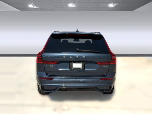 New 2026 Volvo XC60 B5 Plus w/ Climate Package AWD/4WD image 10