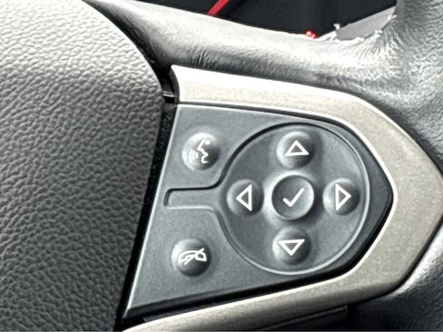 Used 2022 Chevrolet Colorado Z71 image 17