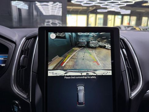 Used 2023 Ford Edge Titanium image 30