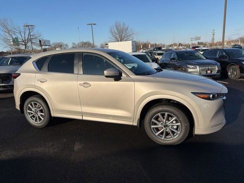 New 2025 MAZDA CX-5 AWD 2.5 S w/ Select Package image 2