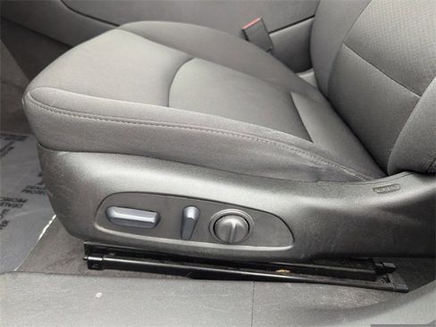 Used 2024 Chevrolet Malibu LT image 21