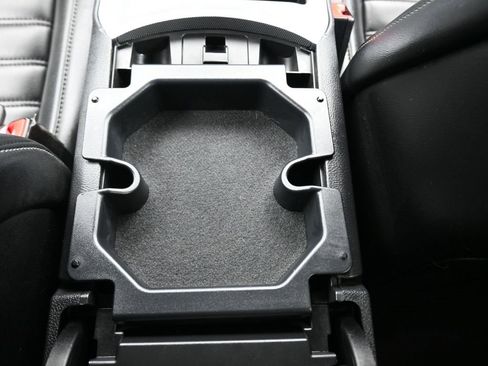 Used 2022 Ford Edge SEL image 25