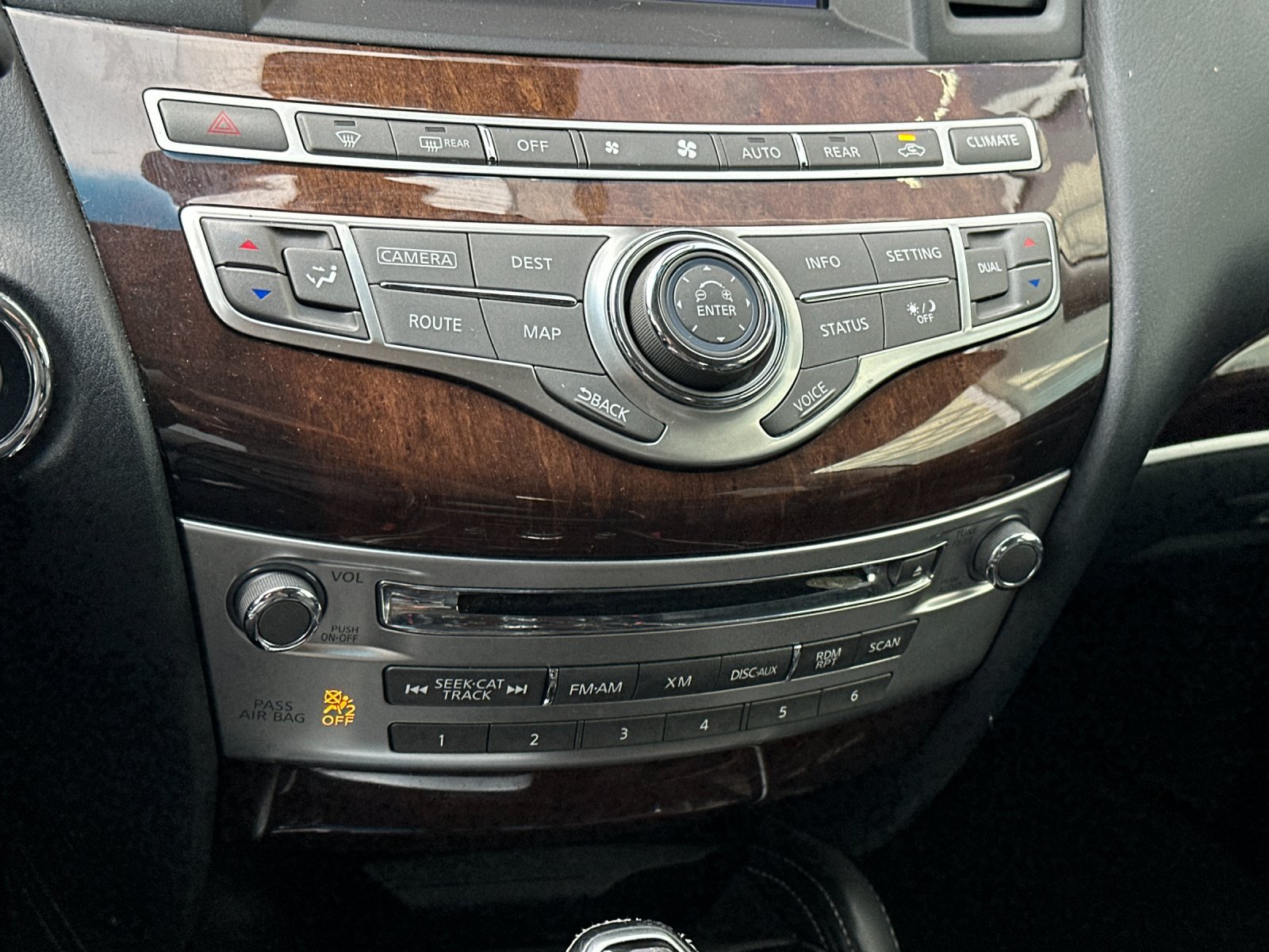 Used 2016 INFINITI QX60 Luxe w/ Deluxe Technology Package AWD/4WD image 22