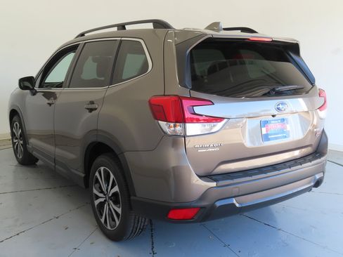 Used 2020 Subaru Forester Limited w/ Popular Package #3 AWD/4WD image 6