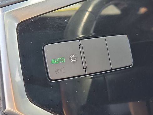 Used 2020 Audi Q3 2.0T Premium w/ Convenience Package image 30