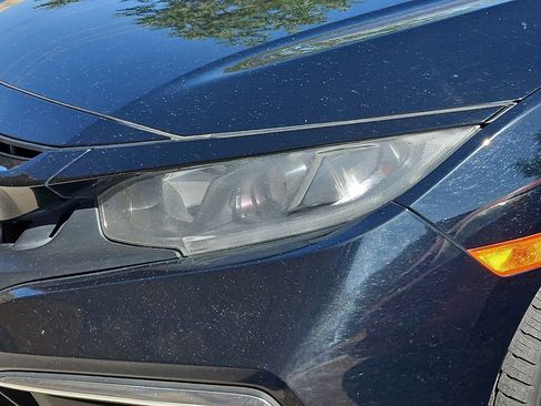 Used 2021 Honda Civic EX image 3