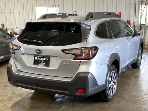Certified 2025 Subaru Outback Premium AWD/4WD image 6