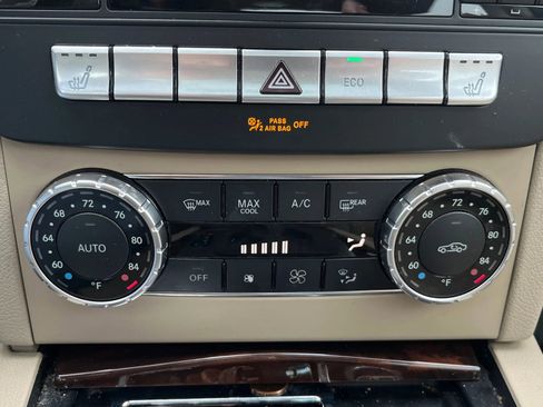 Used 2014 Mercedes-Benz C 300 4MATIC Sedan image 26