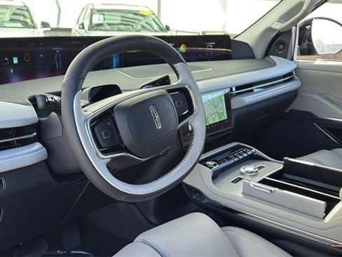 New 2026 Lincoln Navigator L Reserve image 20