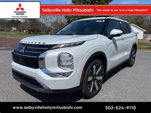 New 2026 Mitsubishi Outlander SE AWD/4WD image 1
