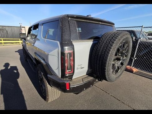 Used 2025 GMC Hummer EV 2X AWD/4WD image 7