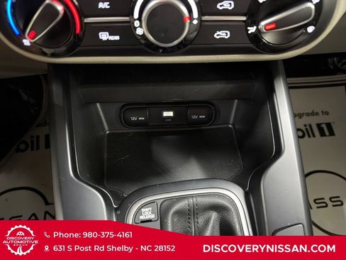 Used 2024 Kia Soul LX w/ Option Group 015 FWD image 19