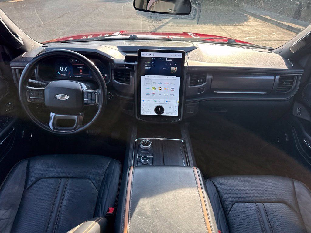 Used 2022 Ford Expedition Max Platinum AWD/4WD image 17