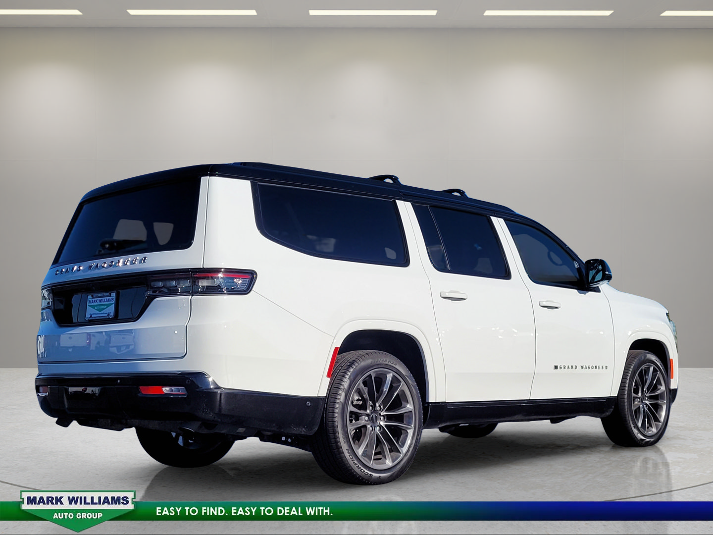 Used 2025 Jeep Grand Wagoneer L Series II Obsidian w/ Quick Order Packagew 28T AWD/4WD image 6