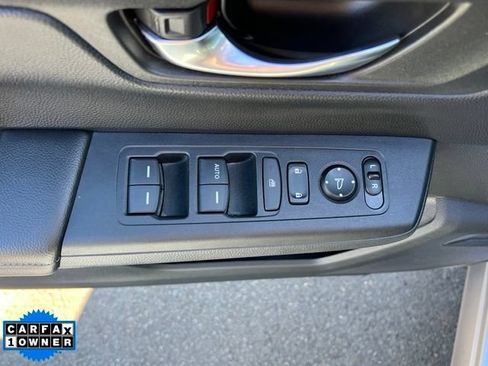 Used 2025 Honda CR-V LX image 15